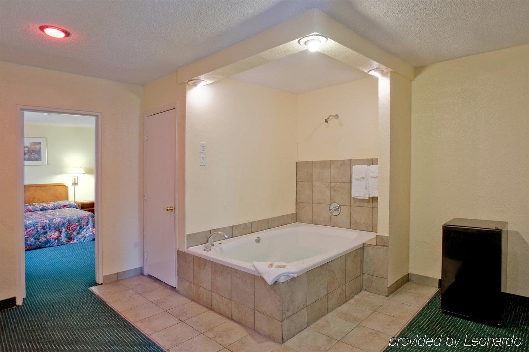 Americas Best Value Inn-Саванна Екстер'єр фото